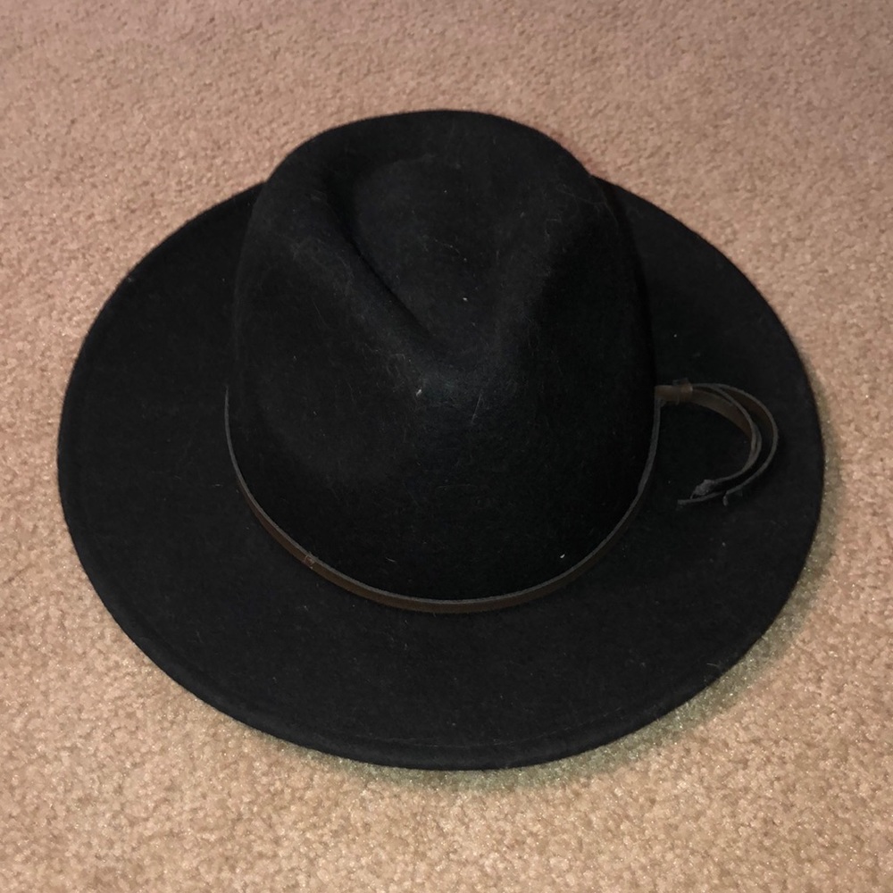 Felt wide brim hat